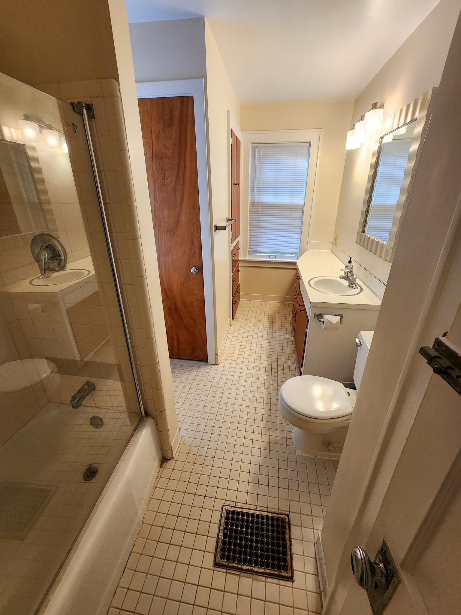 115 Bulkley Bathroom